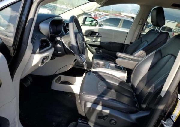 Chrysler Pacifica cena 134000 przebieg: 24714, rok produkcji 2023 z Łomża małe 67